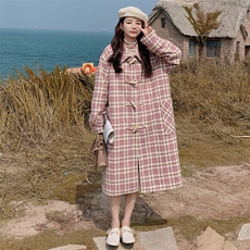 现货，新款感粉色格子毛呢大衣P185-258，女装连衣裙，浙宝276（原081）