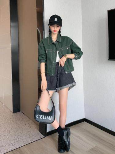 牛仔短外套，女装短外套，简妮依魅