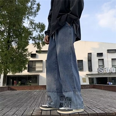 蓝色