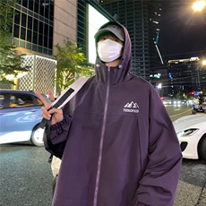 深紫色