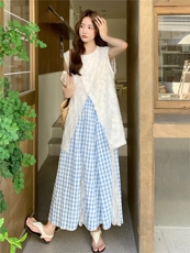 2025新款时尚甜美减龄刺绣开衩背心格子蕾丝拼接半身裙两件套，女装套装/套裙，2C213