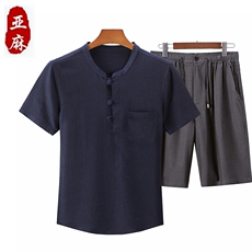 深蓝上衣+深灰短裤