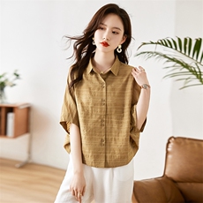 大码蝙蝠衫上衣女韩版宽松胖MM高级感防晒衬衣休闲短袖女士外套，女装衬衫，素月