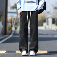 黑灰色