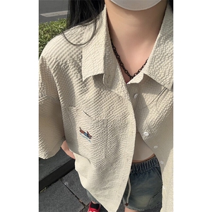 泡泡纱刺绣腊肠狗衬衫短袖夏季阳光干净男生穿搭高级感藏青色半袖,微胖的男生夏天怎么搭配图片