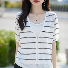 假两件条纹短袖t恤女2025夏季新款宽松百搭薄款设计感V领上衣服，女装T恤，片语羊绒