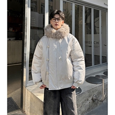 白色