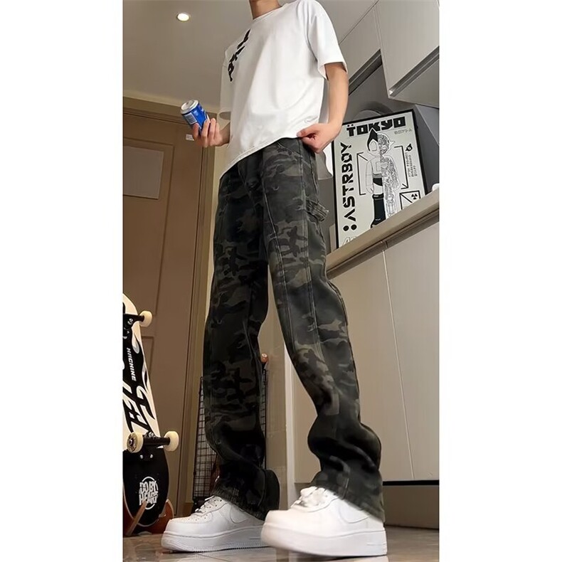 解构拼接迷彩微喇牛仔裤男秋季美式复古弯刀工装裤窄版显瘦长裤子,男装牛仔裤,电商B323A