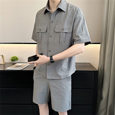 灰色