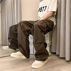 咖啡色