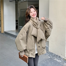 冬日韩系宽松羽绒服配围巾女2025新款设计感小个子大口袋保暖外套，女装羽绒服，2C159