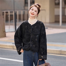 真兔毛绒短外套女冬季2025新品显瘦气质小众设计感新中式时尚女装，女装短外套，意芙