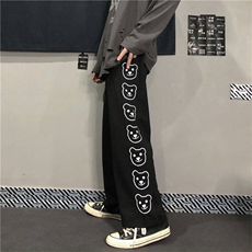 黑色