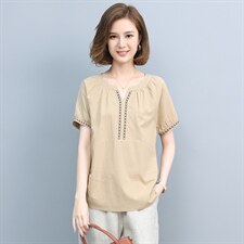 2021夏季新款时尚气质圆领绣花宽松休闲减龄短袖T恤图片