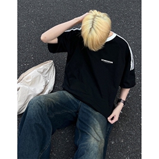 黑色