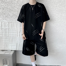 黑色