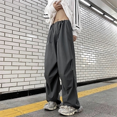 灰色