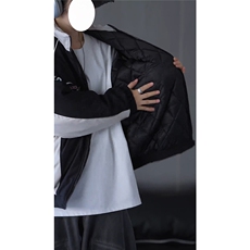 抖音视频截图只展示大货印花立领机车潮牌棉服77950特P85，男装棉衣，星座226-2