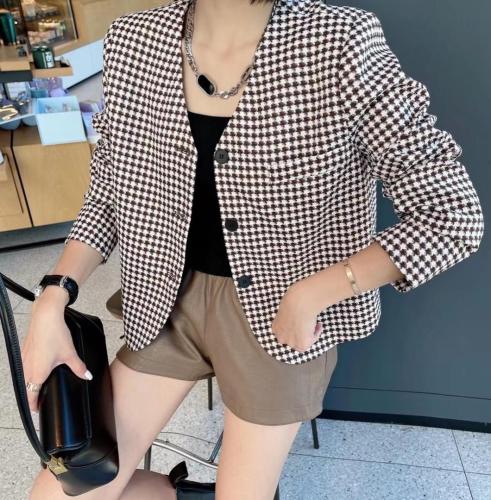 早秋小外套,女装其它,大晶