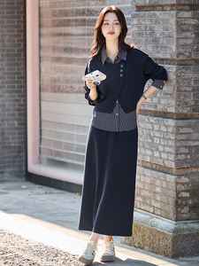 时尚套装女2025秋新款减龄假两件衬衫拼接马甲垂感半身裙两件套图片