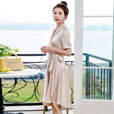 2023年夏季韩版通勤钉珠翻领中长款连衣裙，女装连衣裙，火爆靓佳人