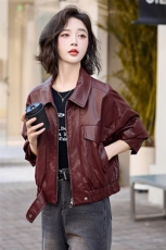 流行风格翻领皮衣外套女2025春季复古高级感宽松百搭气质机车夹克，女装皮衣，沁沁公主