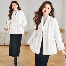 新中式羽绒服女2024新款冬季女款白色女士刺绣白鸭绒皮草外套，女装羽绒服，浙宝281