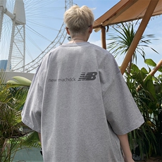 浅灰色