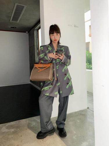 印字母西装外套，可当裙子穿...，女装西装，PINK