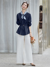 现货2025设计感纯色新款显瘦减龄时尚气质百搭两件套配丝巾，女装套装/套裙，韩宇舍