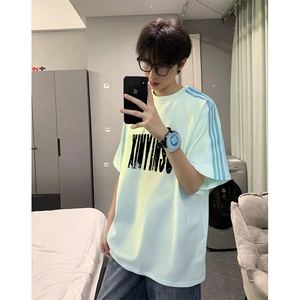 抖音得物品质二开240克宽松纯棉美式潮牌印花三条杠中性风短袖T恤图片