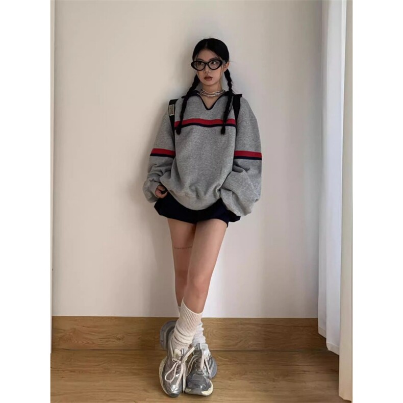 W002-P48 美式慵懒风V领卫衣女秋季新款撞色拼接套头长袖外穿图片