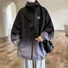 黑色