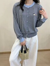 拼色宽松小狗刺绣精纺羊毛减龄开衫，女装针织衫/毛衣，艾米娇羊绒