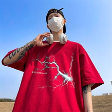 酒红色