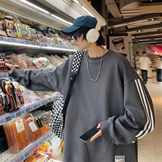 灰色
