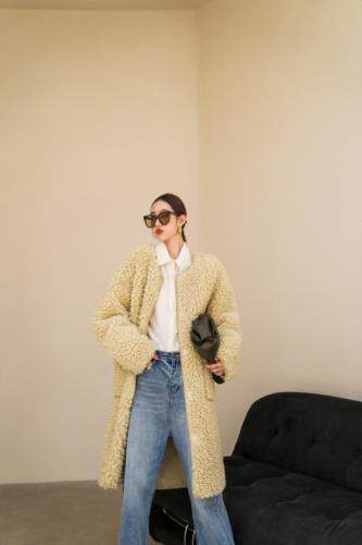 冬季极简风摇粒绒皮毛一体外套，女装，AUDREY WANG