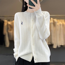 奶油白