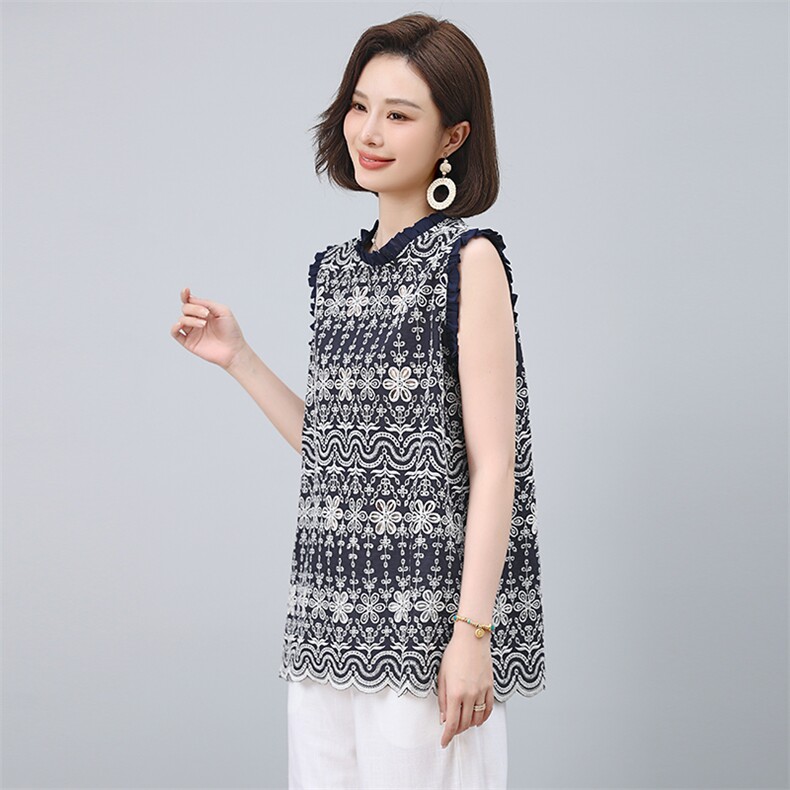 2025年夏季无袖上衣，女装T恤，小林双子