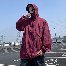 酒红色