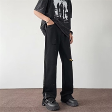 黑色