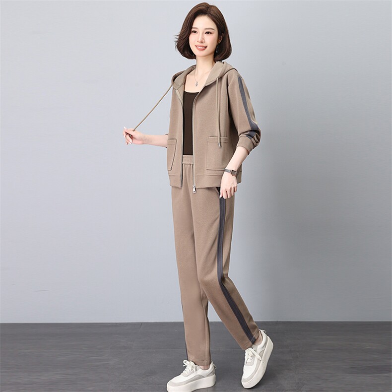 (现货)时尚休闲撞色连帽贴袋减龄套装,女装套装/套裙,依恋蒂丝