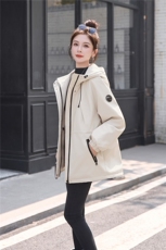 2025年时尚流行简约派克服外套冬季上市，女装棉衣/棉服，涵亦佰惠