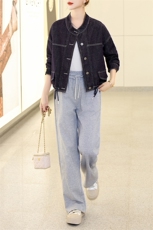 牛仔外套女春秋短款2025年新款设计感休闲宽松立领夹克小个子上衣，女装套装/套裙，江南女神