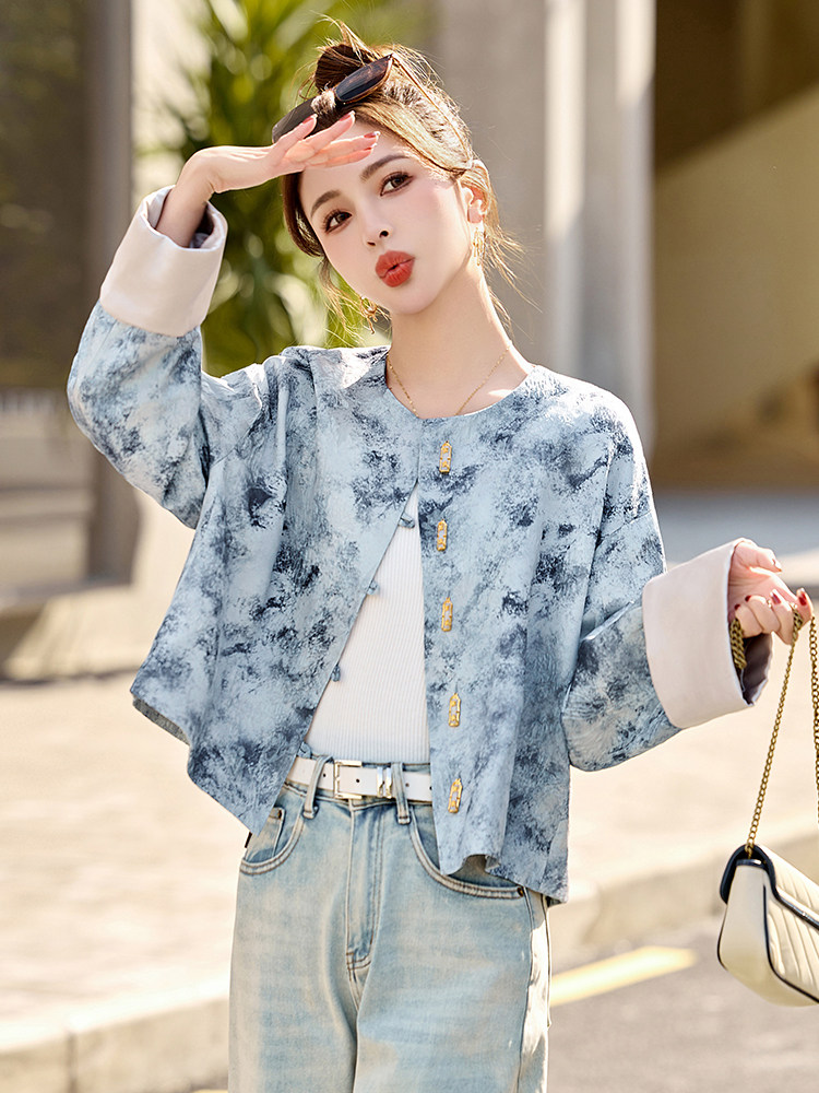 新中式国风提花外套女2025春季新款水墨画唐装年轻款短款开衫上衣,女装短外套,伊仟回
