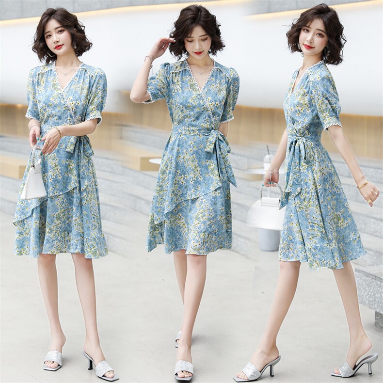 炸街亲子装洋气2025网红夏季韩版时尚沙滩裙母女装夏款碎花连衣裙，女装连衣裙，铭街依杨