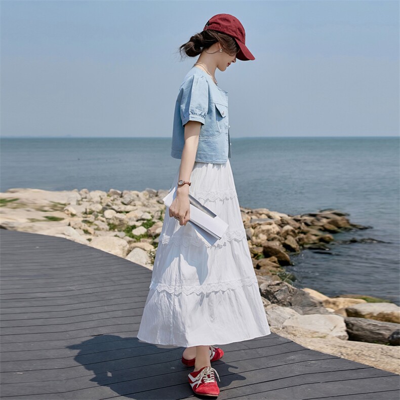 2025年夏新品现货度假风吊带蕾丝花边连衣裙+牛仔短袖两件套,女装连衣裙,臻衣坊