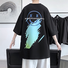 黑色