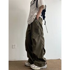 军绿色