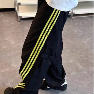 DG12-P50三条杠软壳尼龙冲锋裤速干拼色宽松束脚裤-网图现货图片